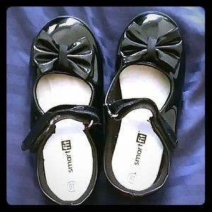 Kids shoes brand new used once